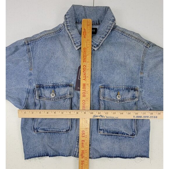 Love Tree Denim Jacket The Daisy Short Button Pockets Womens Med New Tags - Picture 9 of 9